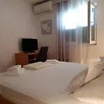 App 2+2 Nizic Apartment