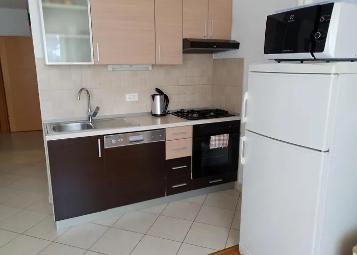 Apartament App 2+2 Nizic