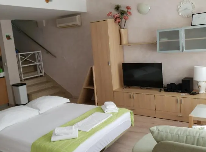 Apartament App 2+2 Nizic